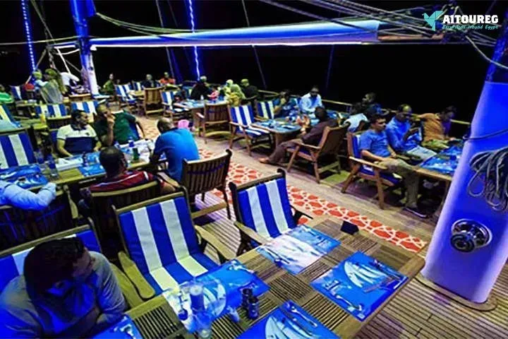 dinner-cruise-by-boat-in-sharm-el-sheikh-20983
